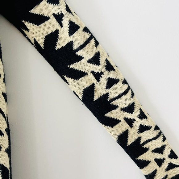 Ci Sono Aztec Wrap Cardigan - Picture 3 of 6